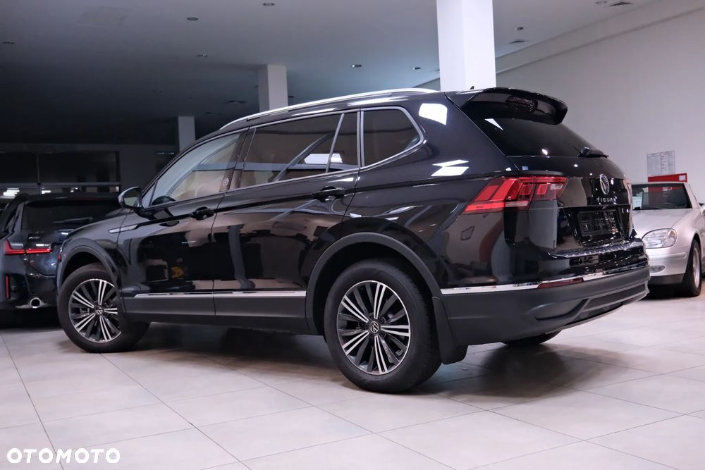 Volkswagen Tiguan - 13