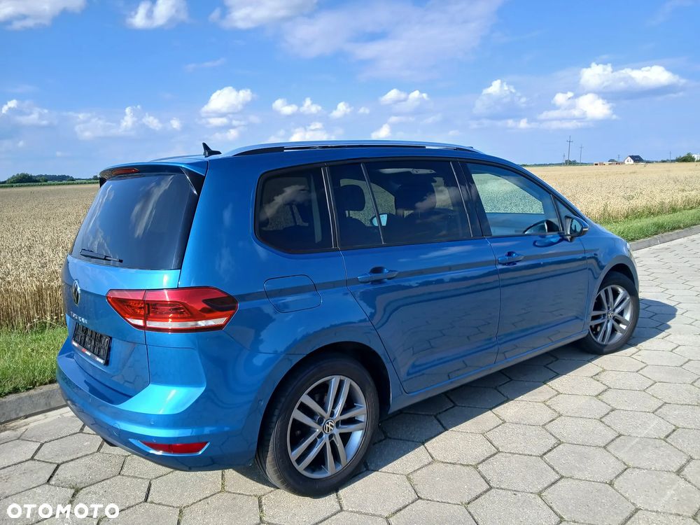 Volkswagen Touran 2.0 TDI SCR Comfortline - 11