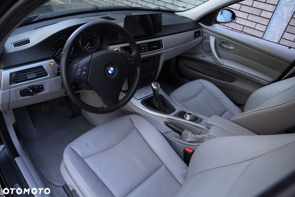 BMW Seria 3 - 12