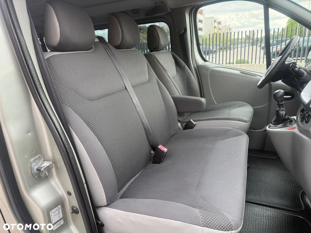 Opel Vivaro L2H1 2.9t Edition - 11