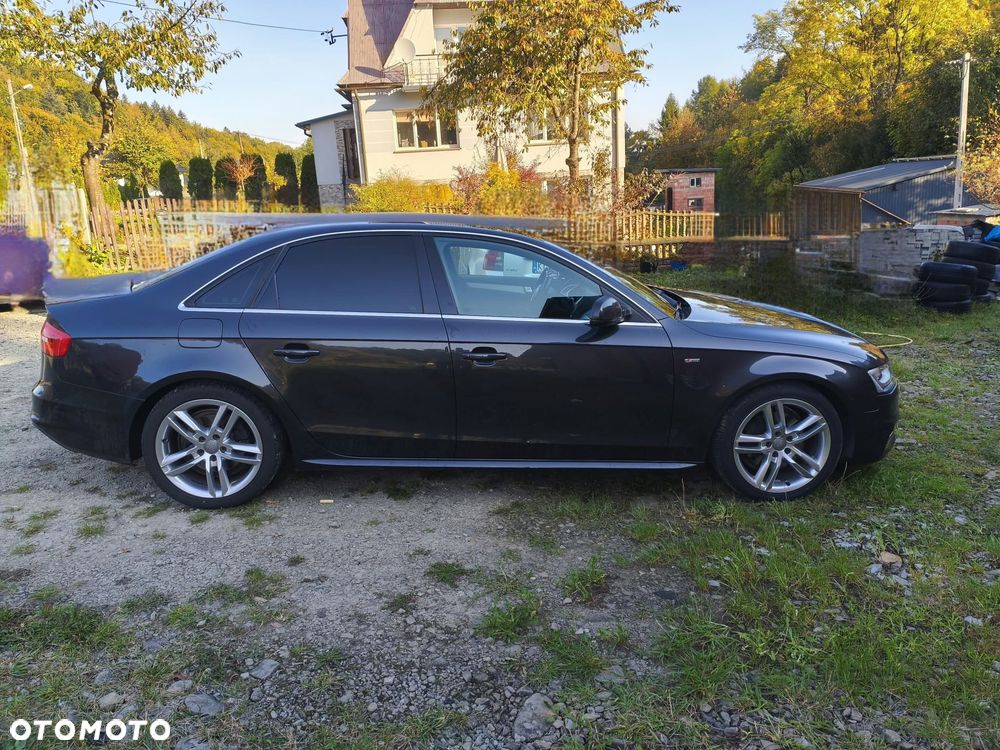 Audi A4 Limousine - 3