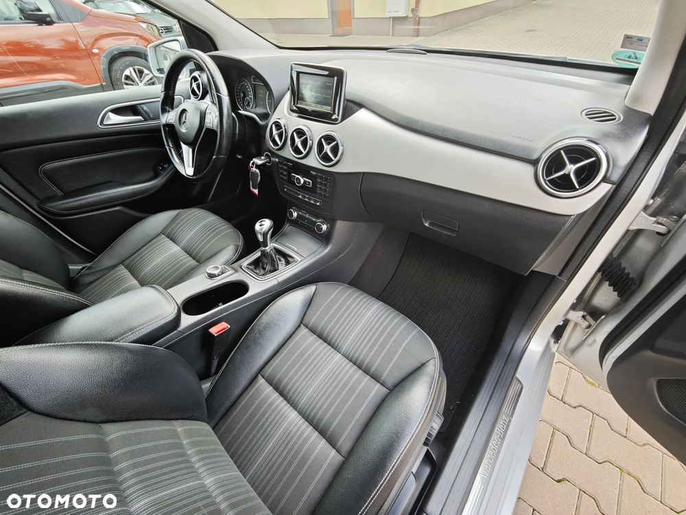 Mercedes-Benz Klasa B 180 CDI - 17