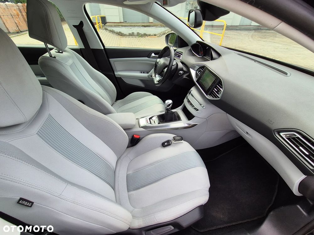 Peugeot 308 - 14