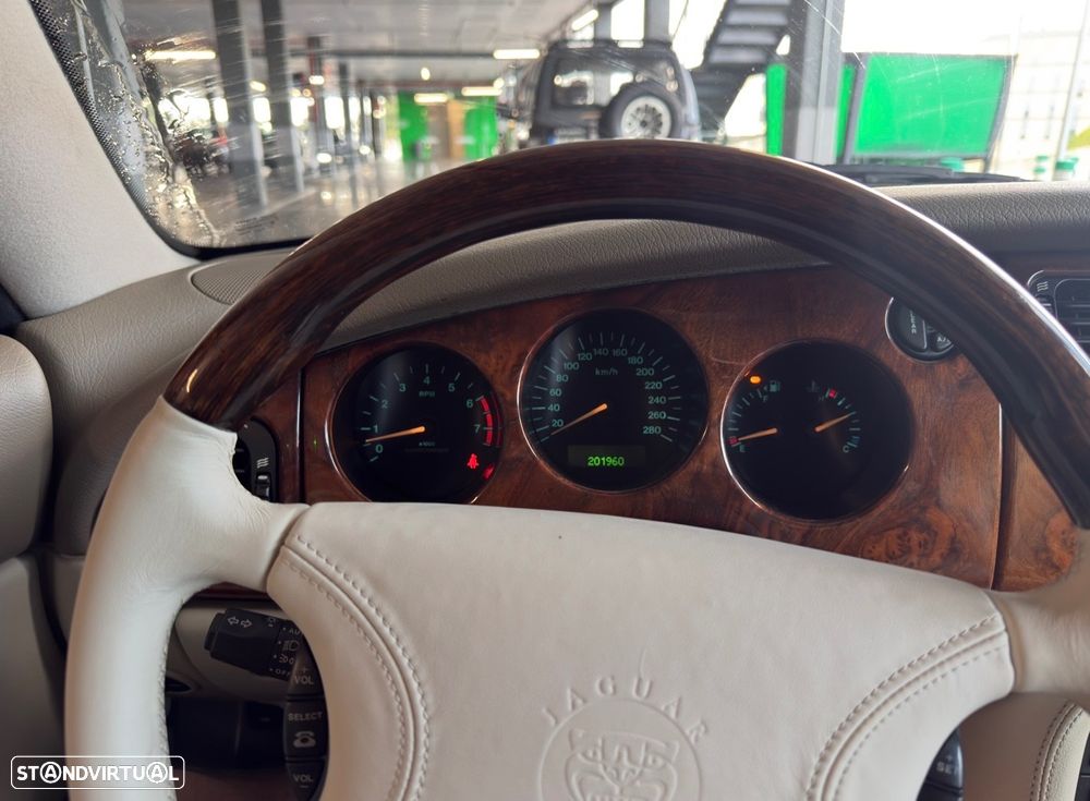 Jaguar XK XKR 4.0 Coupé - 9