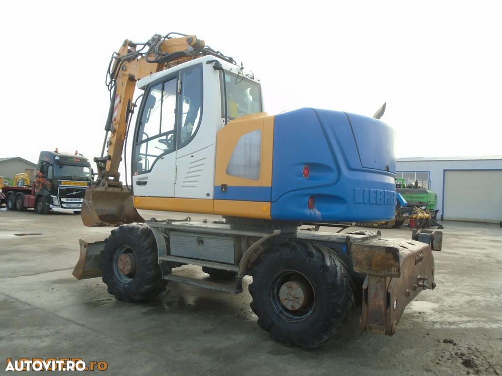 Liebherr A914 Compact - 2
