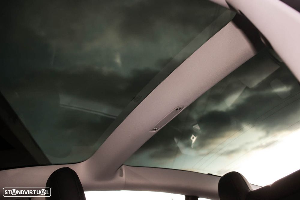 Tesla Model 3 Long Range Tração Traseira - 18