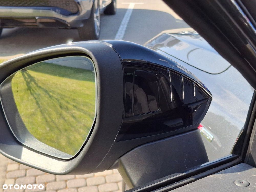 Audi Q3 Sportback - 14