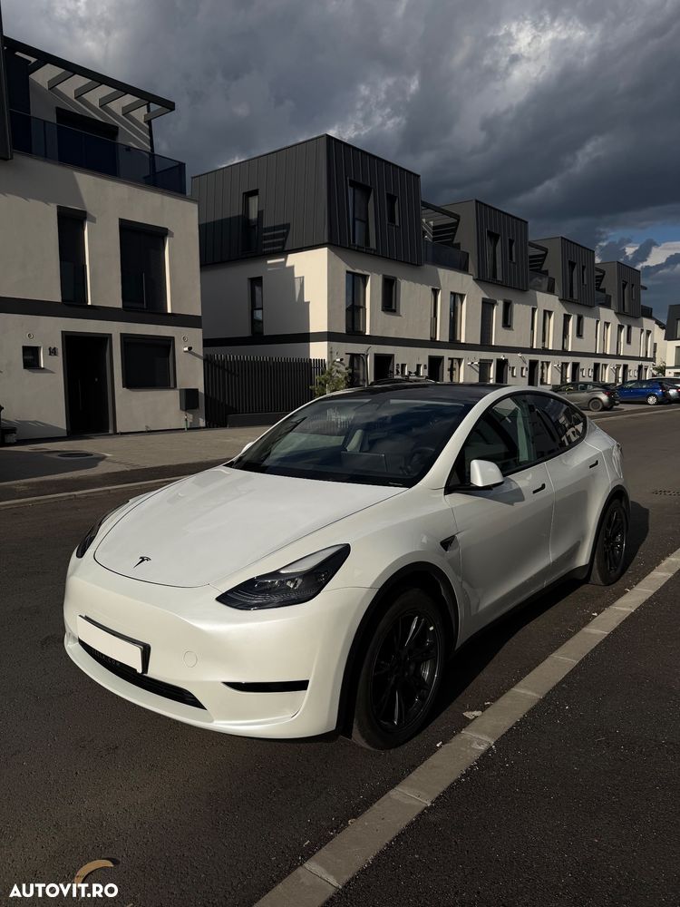 Tesla Model Y RWD - 1