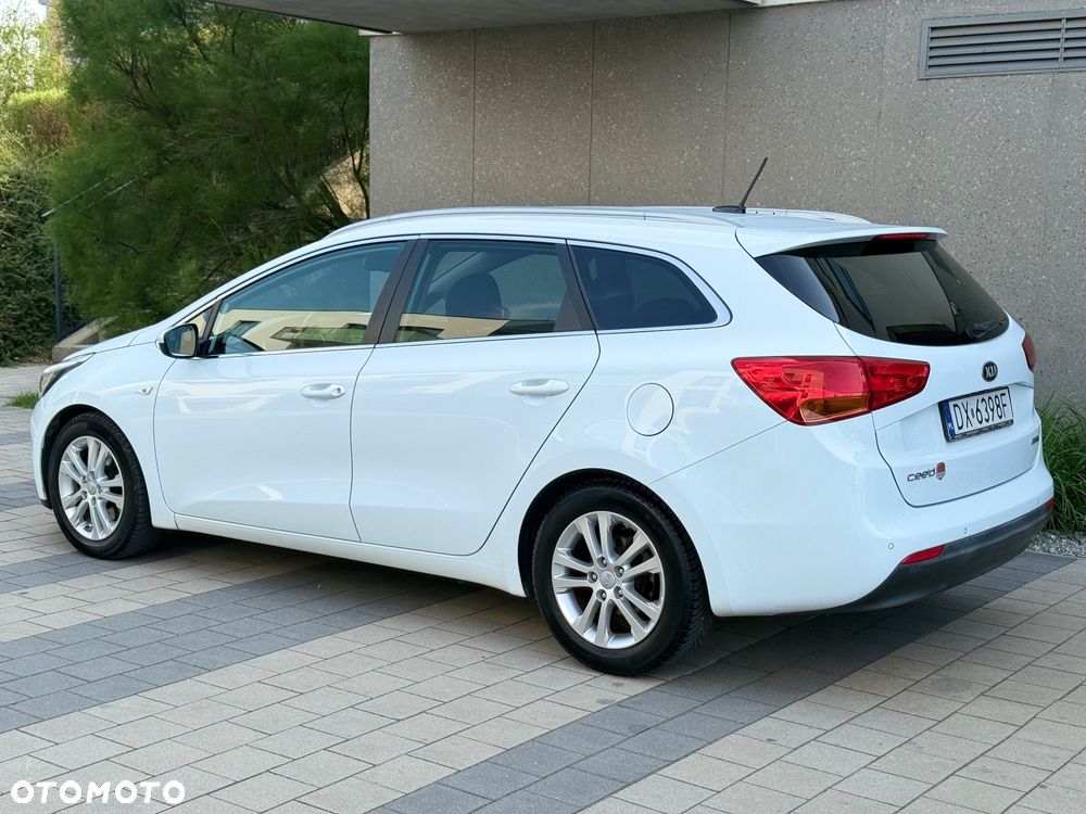 Kia Ceed - 7
