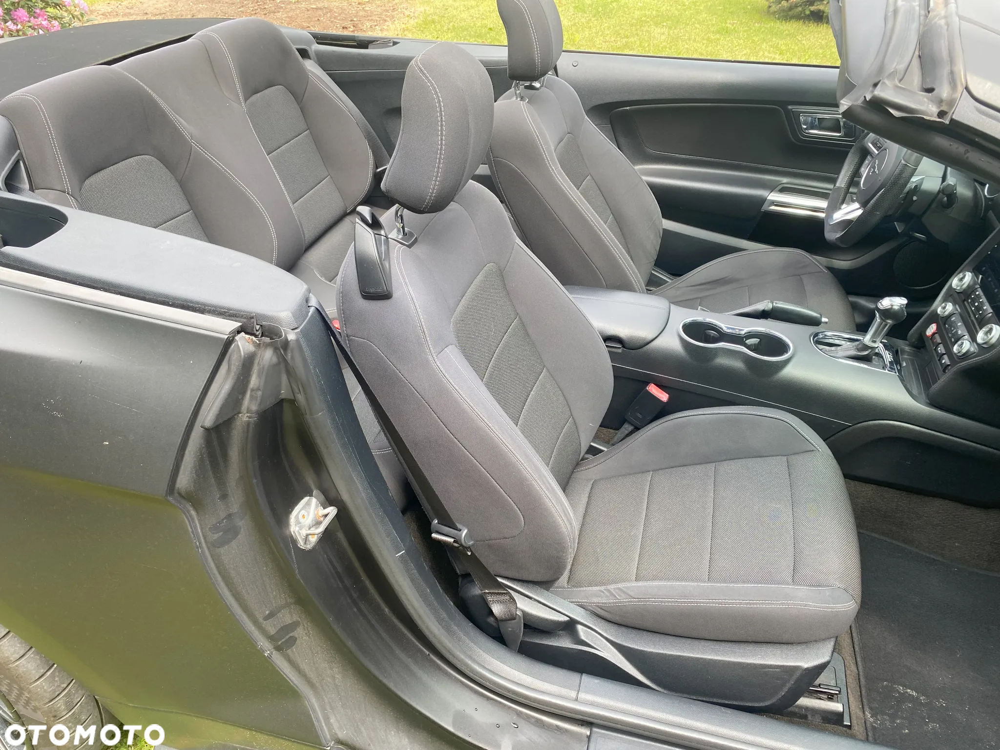 Ford Mustang 3.7 V6 - 14