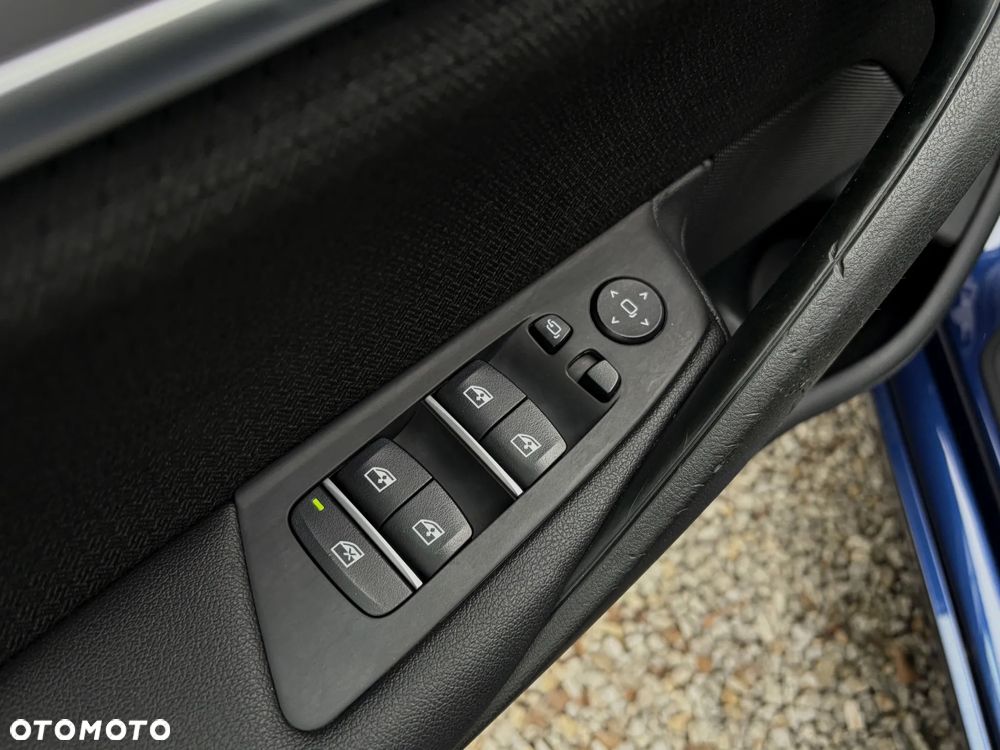 BMW Seria 5 520d - 36