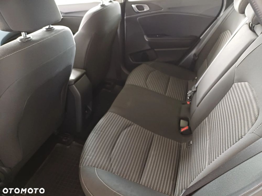 Kia XCeed 1.5 T-GDI M DCT - 12