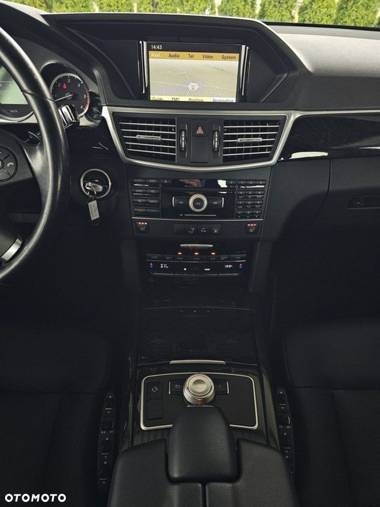 Mercedes-Benz Klasa E - 17