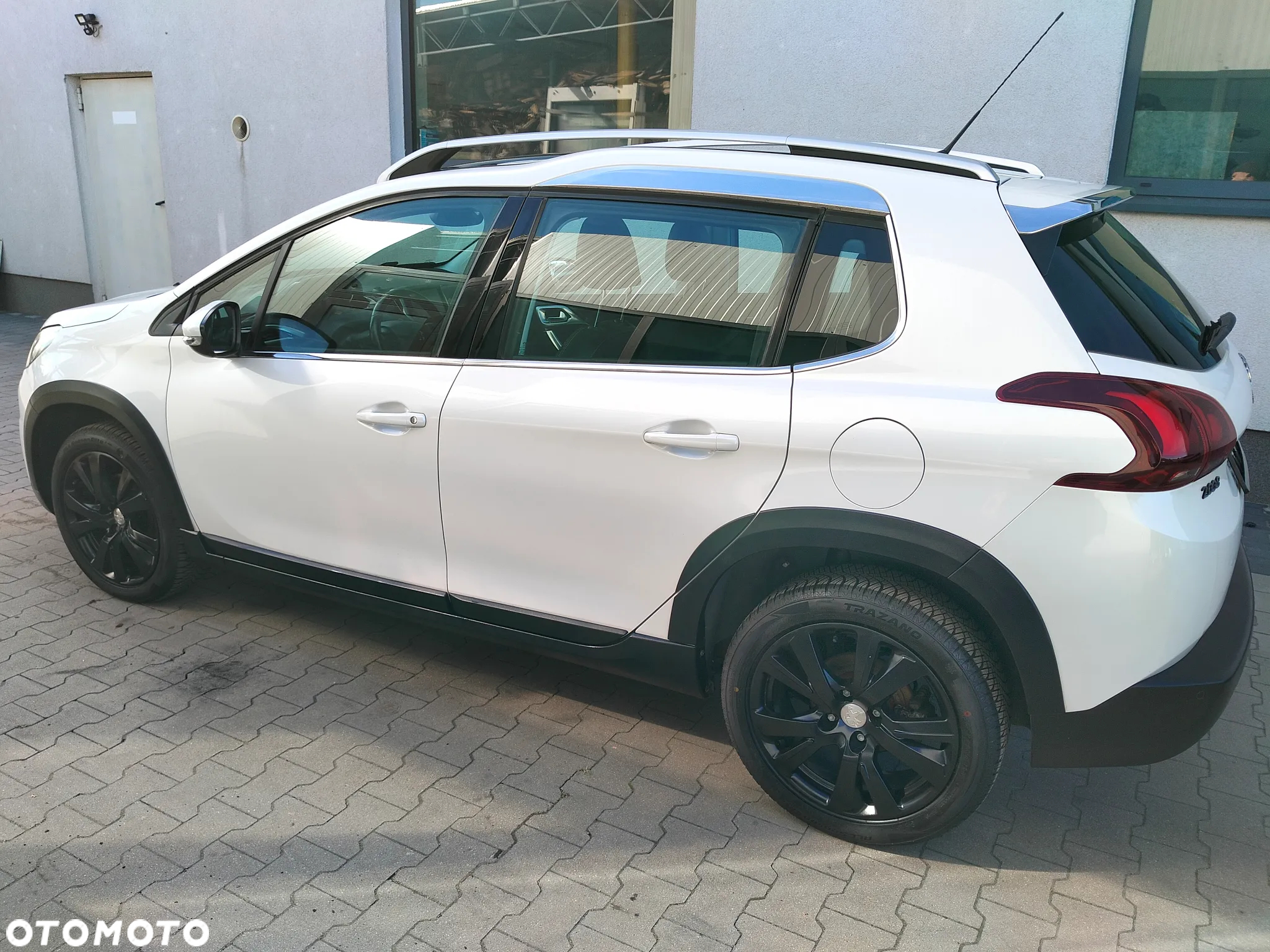 Peugeot 2008 PureTech 110 Stop&Start Allure - 10