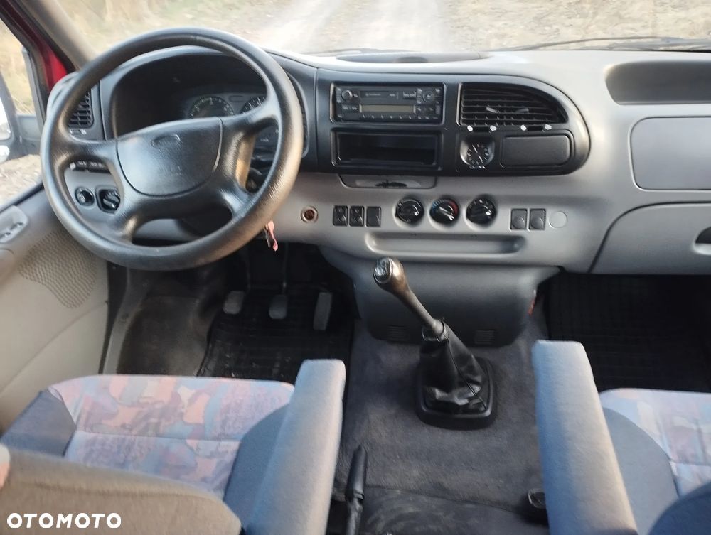 Ford Transit - 8