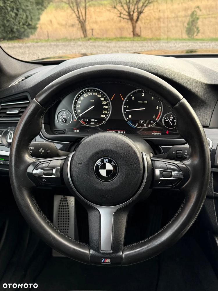 BMW Seria 5 530d xDrive Sport-Aut - 16