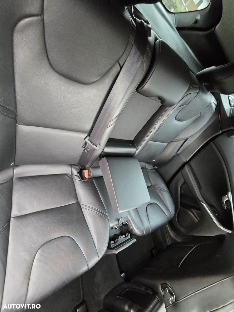 Volvo V40 D2 Aut. Momentum - 8