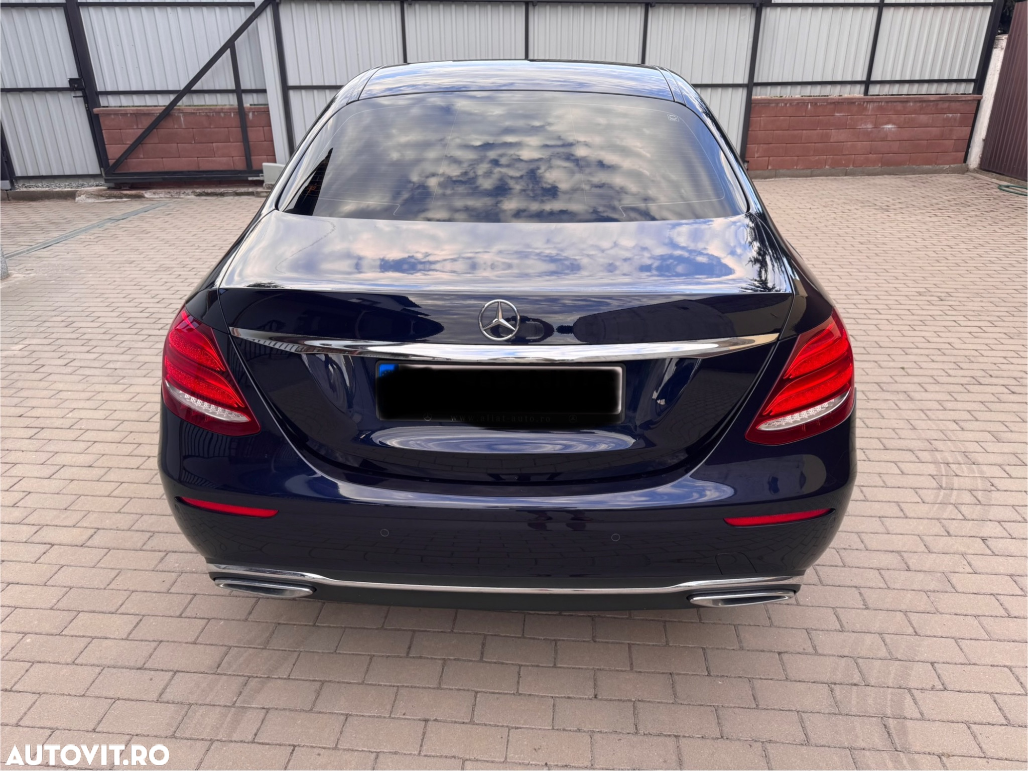Mercedes-Benz E 220 d 4Matic 9G-TRONIC - 7