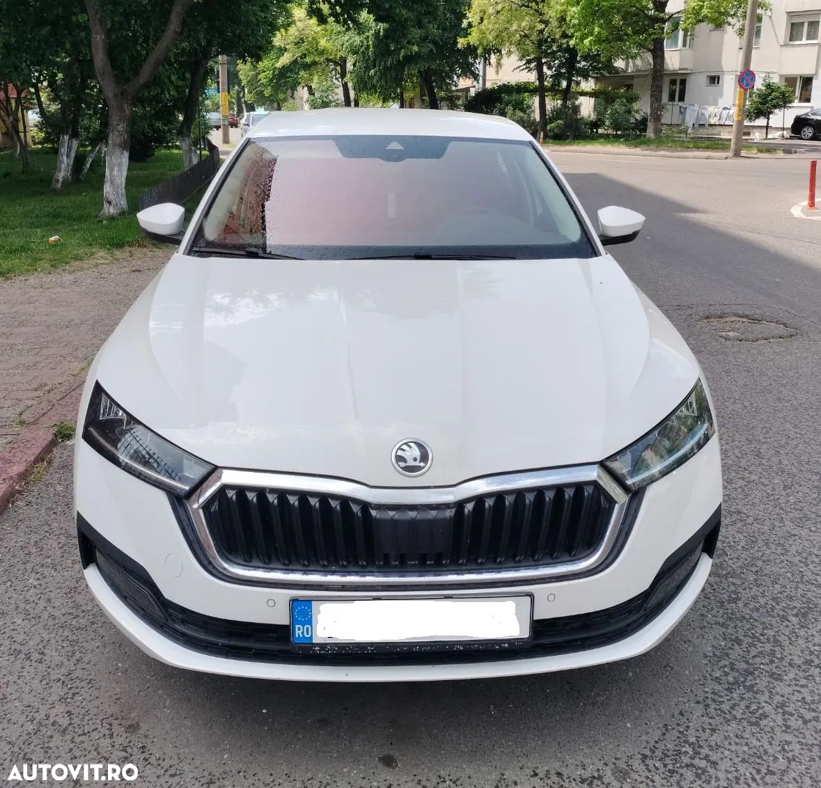 Skoda Octavia 2.0 TDI DSG Ambition - 2
