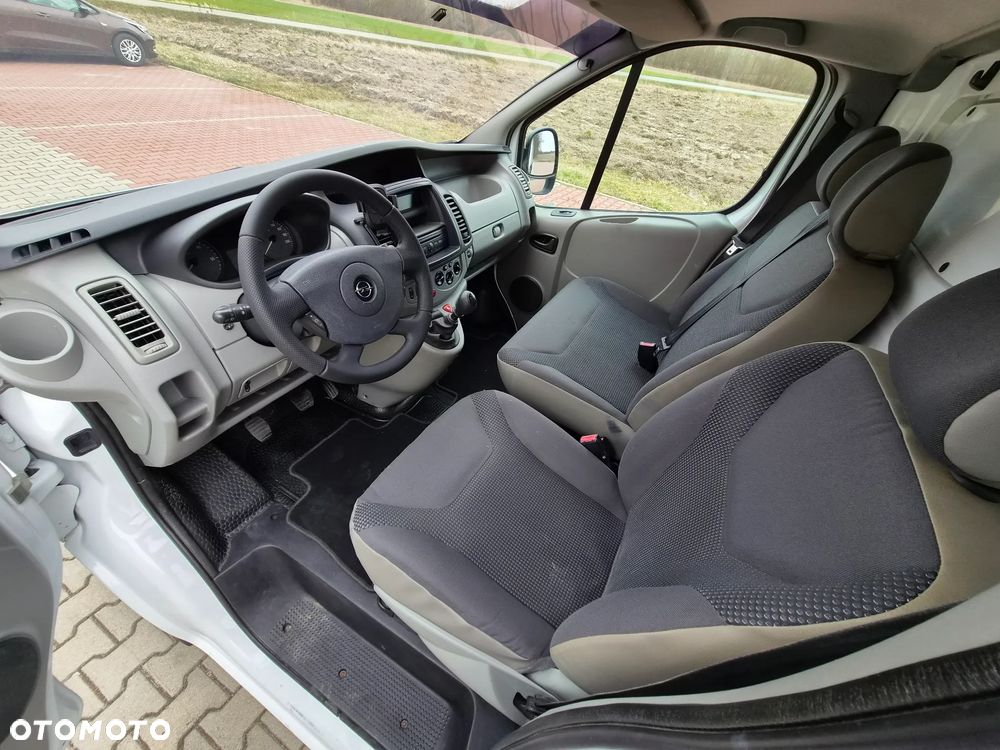 Opel Vivaro - 28