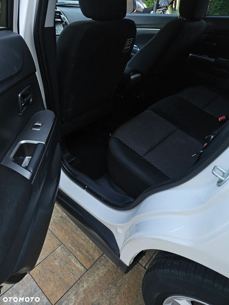Mitsubishi ASX - 8