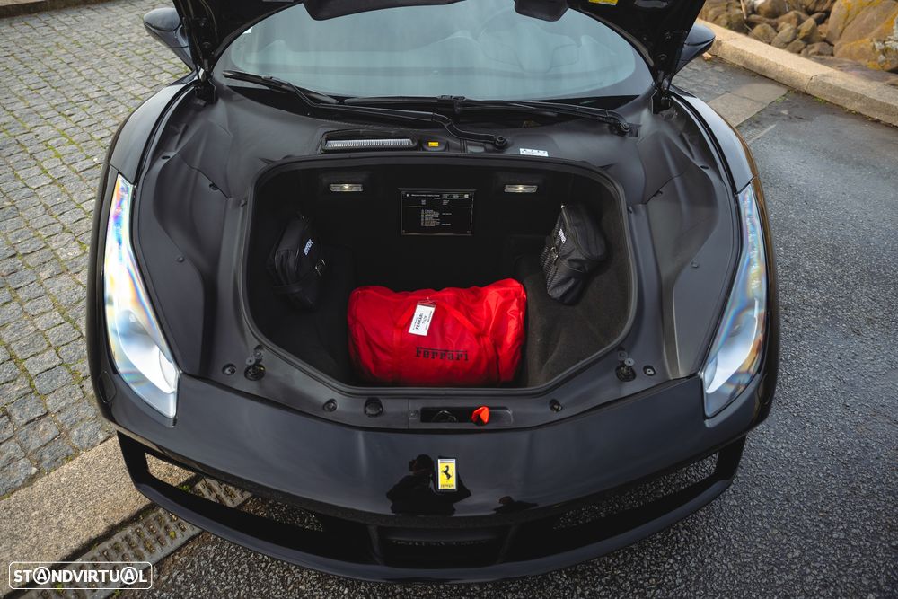 Ferrari 488 GTB - 35