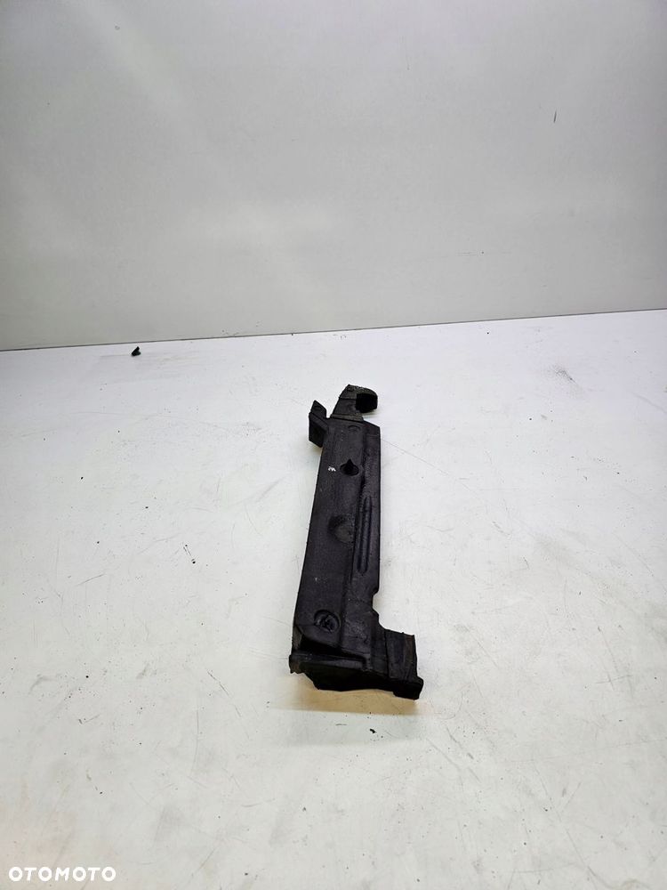 WYGŁUSZENIE BŁOTNIKA LEWE AUDI A3 8V 8V0823721 - 1