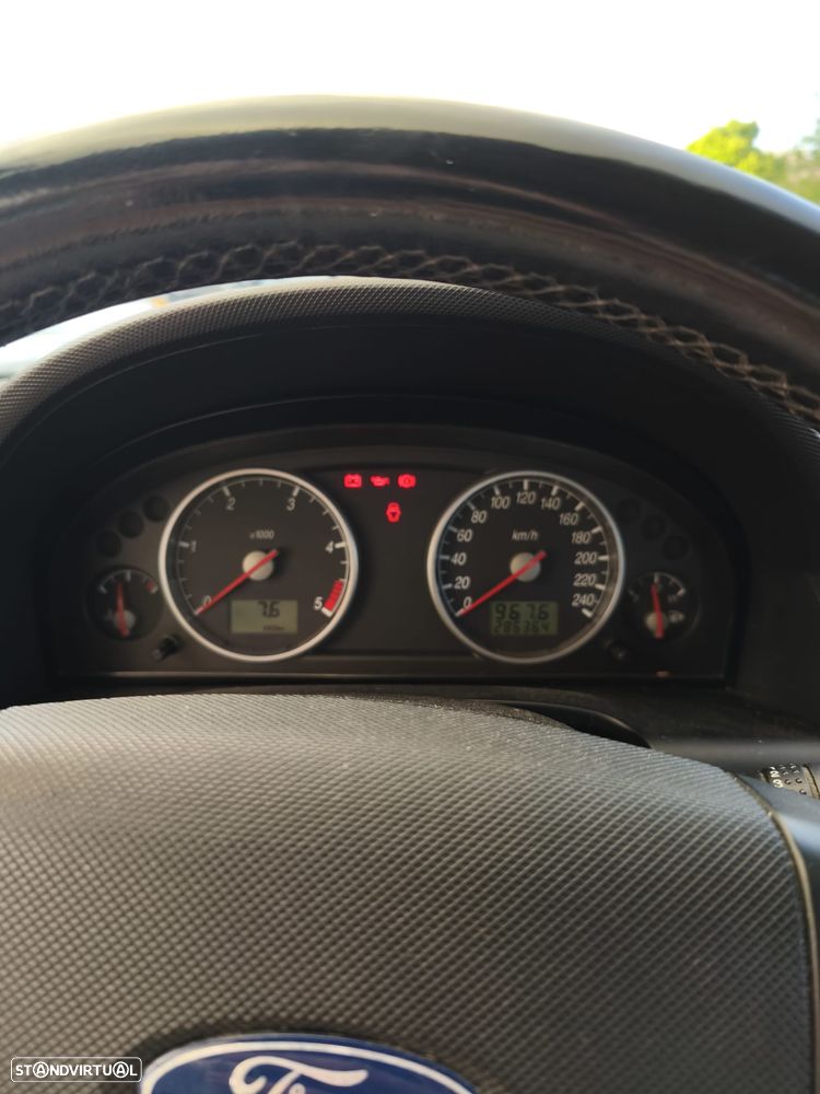 Ford Mondeo 2.0 TDCi Ghia - 9