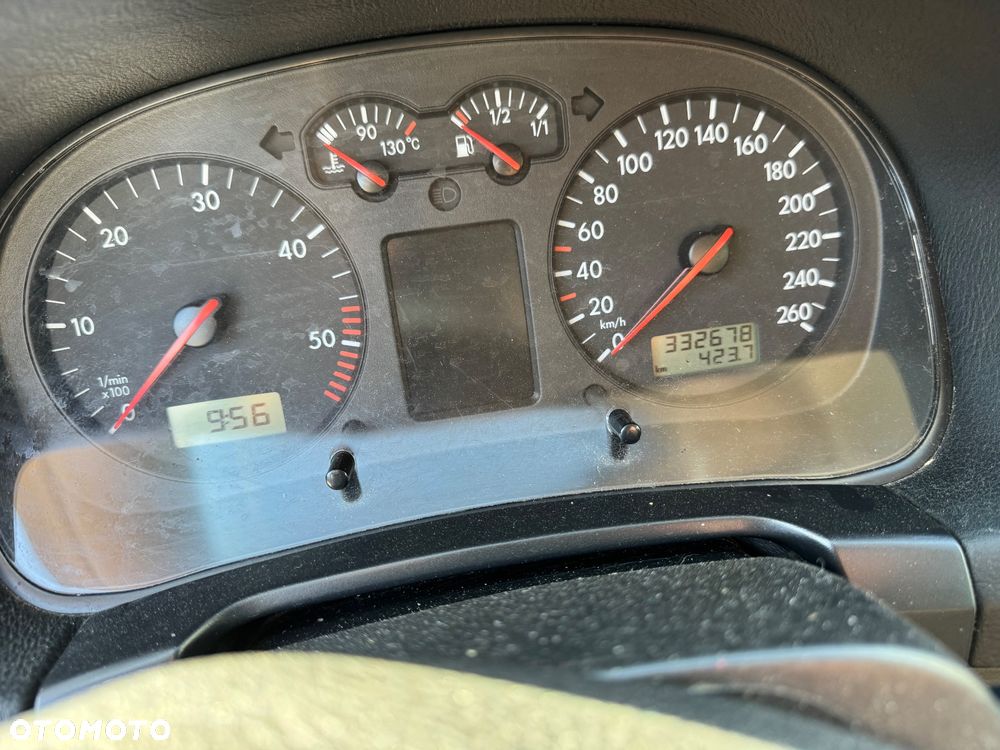 Volkswagen Golf ver-1-9-tdi-trendline - 9