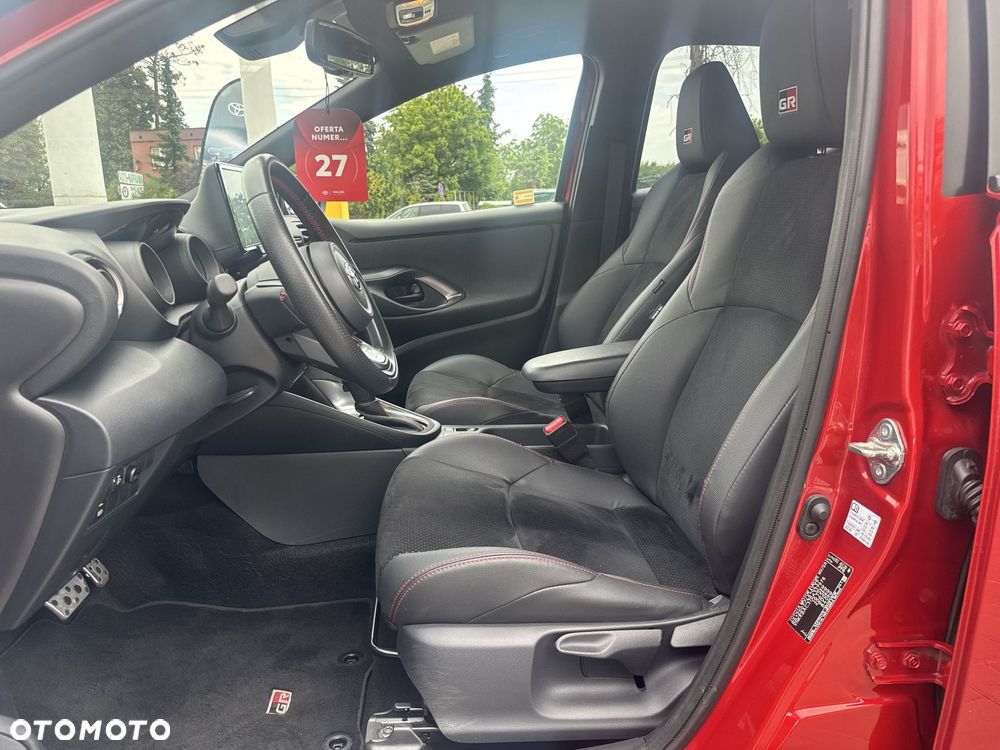 Toyota Yaris - 11