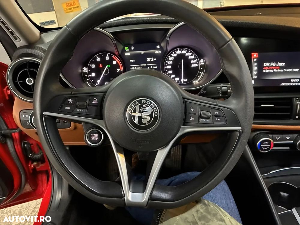 Alfa Romeo Giulia 2.0 Turbo RWD AT8 - 14
