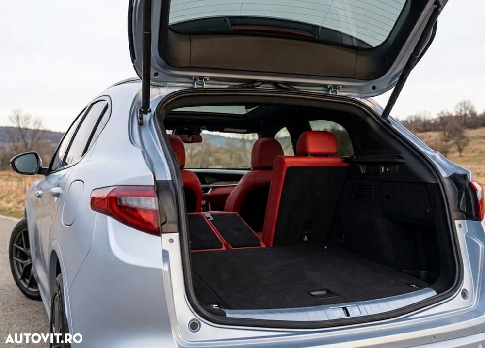 Alfa Romeo Stelvio 2.0 Turbo 16V AT8-Q4 Ti - 7