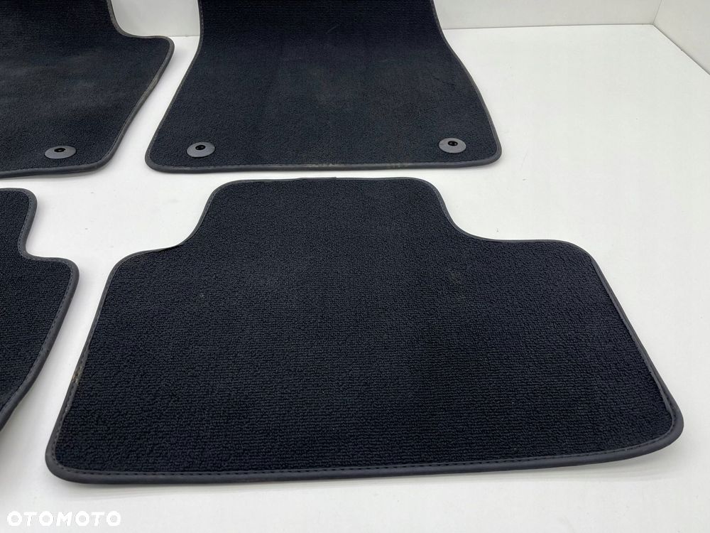 VOLVO XC40 DYWANIKI WELUROWE KOMPLET 32328775 - 2