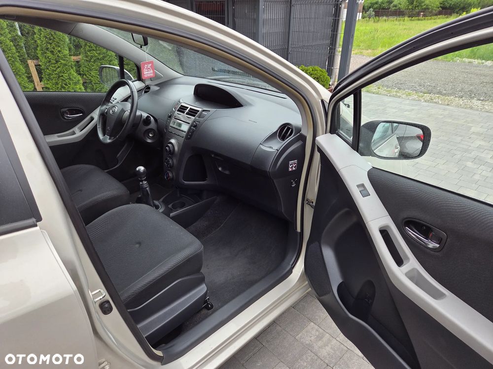 Toyota Yaris 1.33 VVT-i Edition - 4