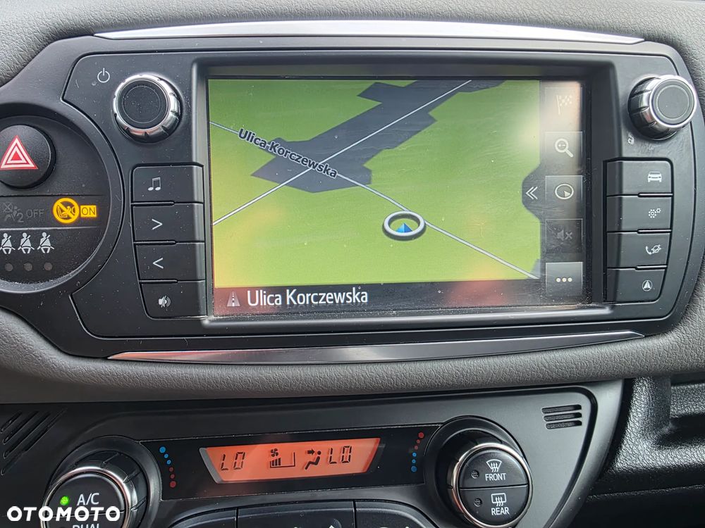 Toyota Yaris 1.33 Selection Platinum - 22