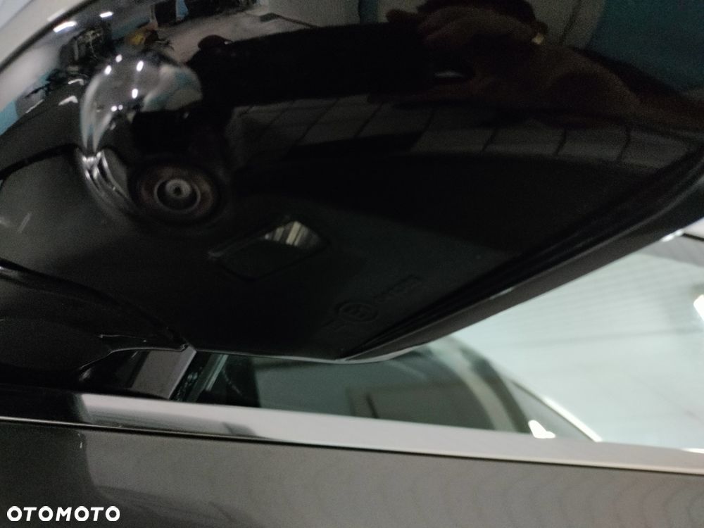 Mercedes-Benz Klasa E 220 d 4-Matic Exclusive - 26