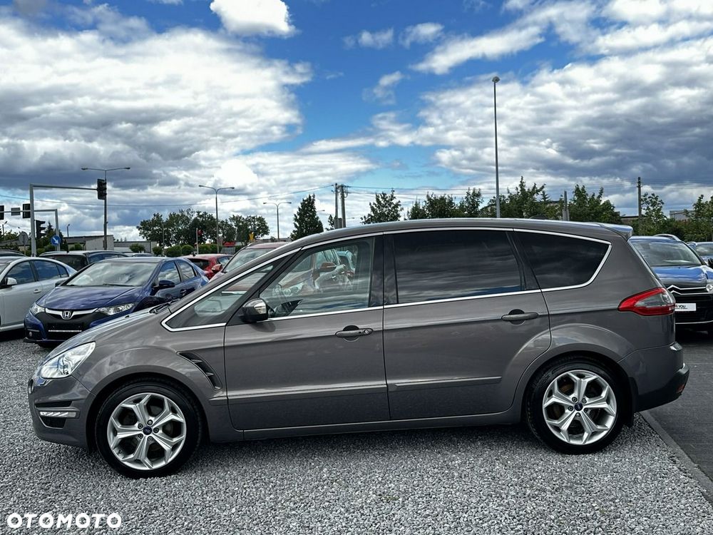 Ford S-Max - 32