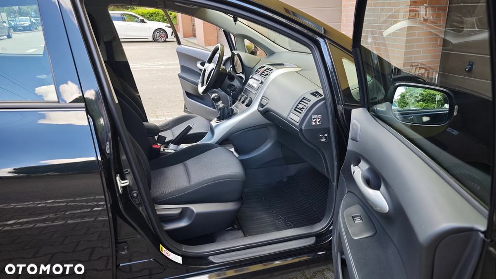 Toyota Auris 1.6 Edition - 11