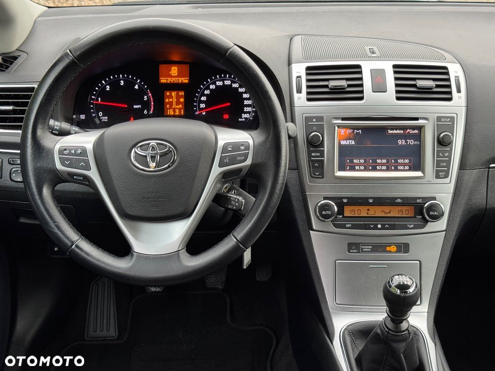 Toyota Avensis 2.0 D-4D Executive - 29