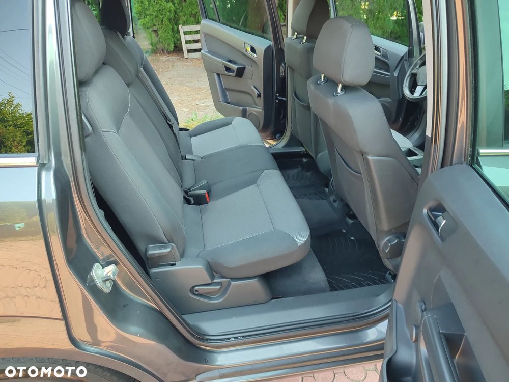 Opel Zafira - 26