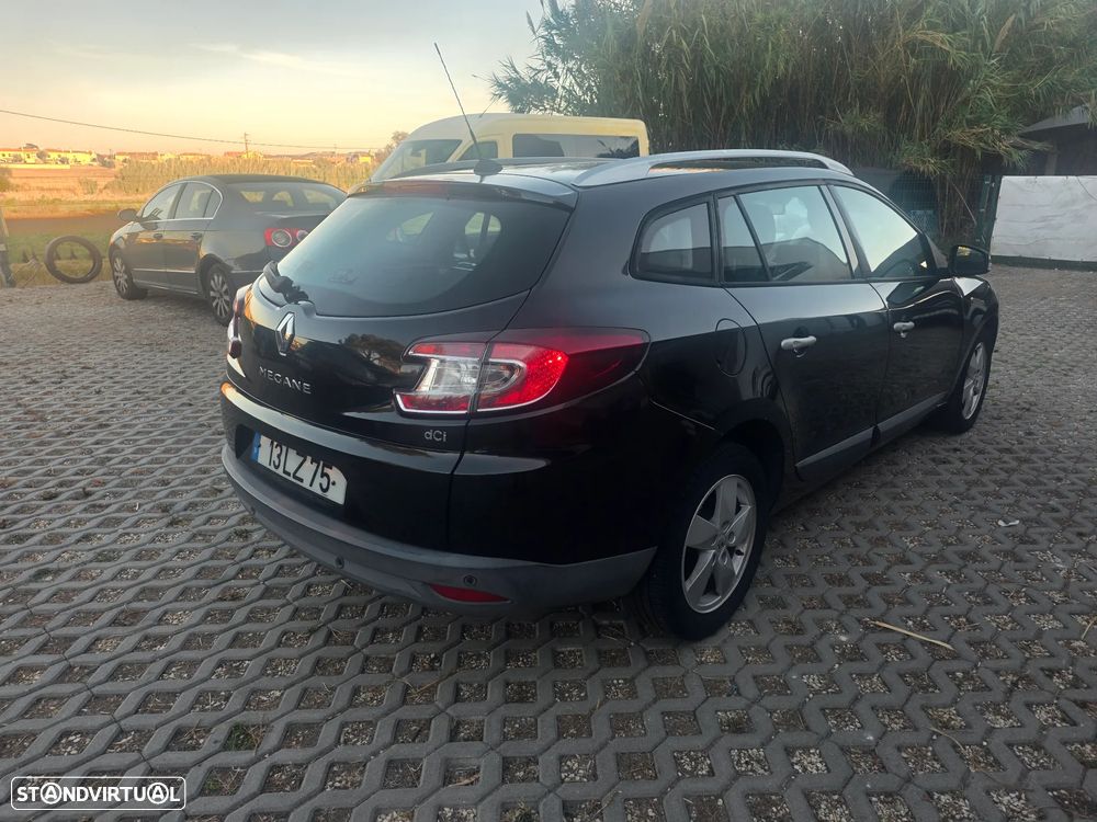 Renault Mégane Sport Tourer 1.5 dCi Luxe SS - 6