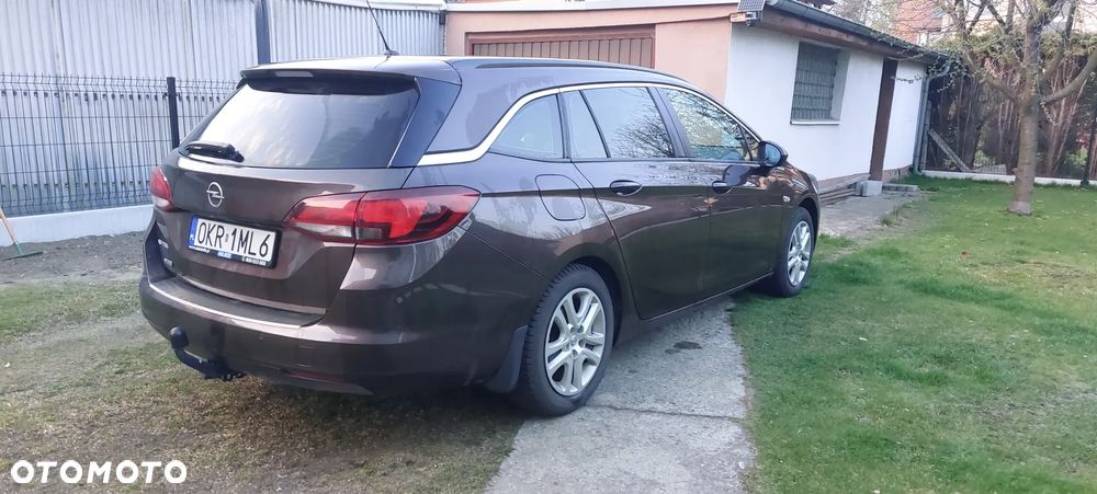 Opel Astra 1.4 Essentia - 4