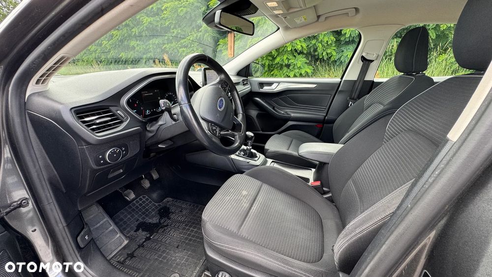 Ford Focus 2.0 TDCi Titanium ASS - 12