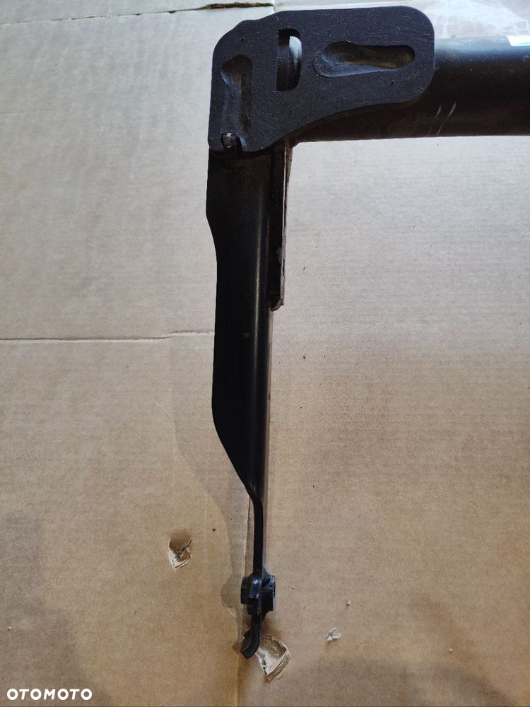 Hak holowniczy 80A800495G Audi Q5 - 3