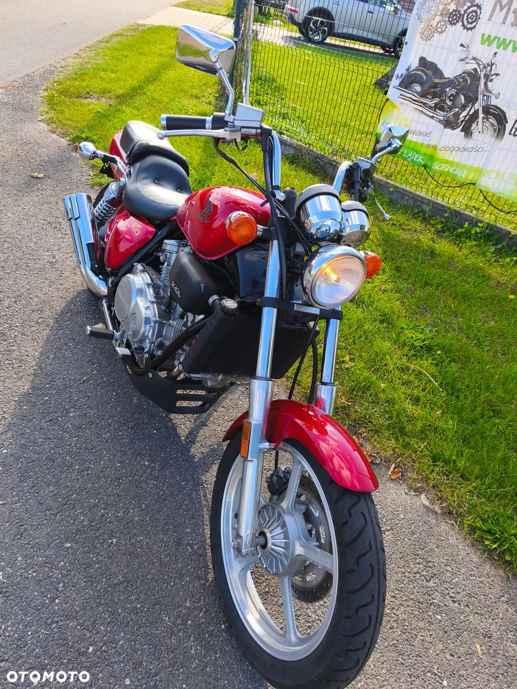 Honda VF - 4