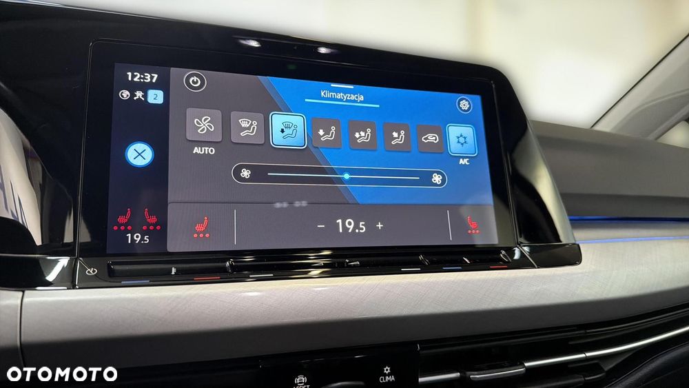 Volkswagen Golf Variant 2.0 TDI Life - 24