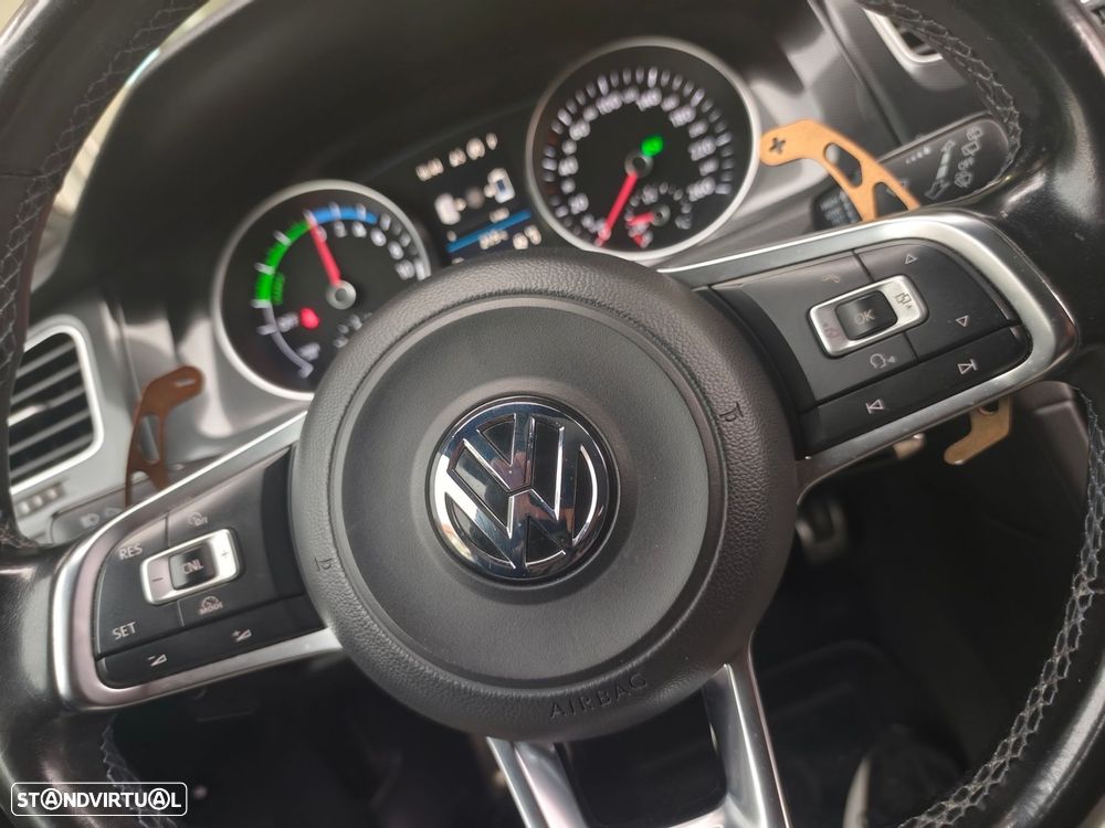 VW Golf 1.4 GTE Plug-In-Hybrid DSG - 22