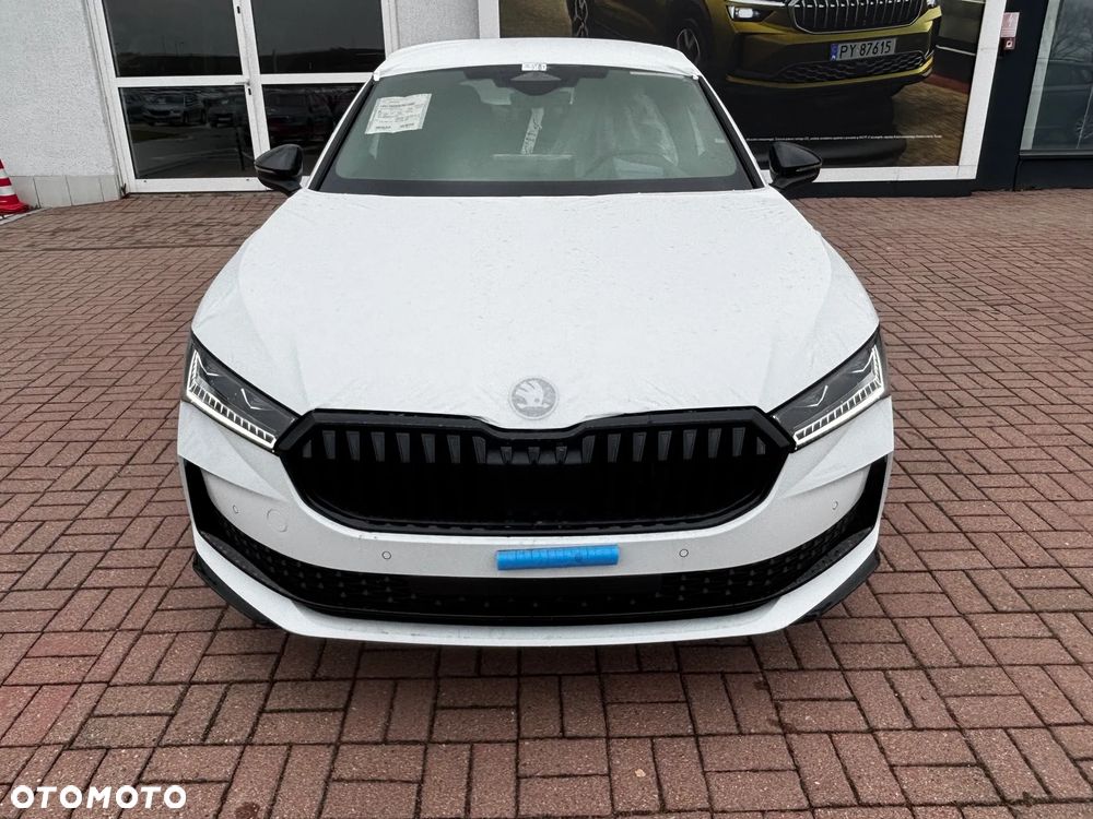 Skoda Superb 2.0 TDI SCR 4x4 Sportline DSG - 4