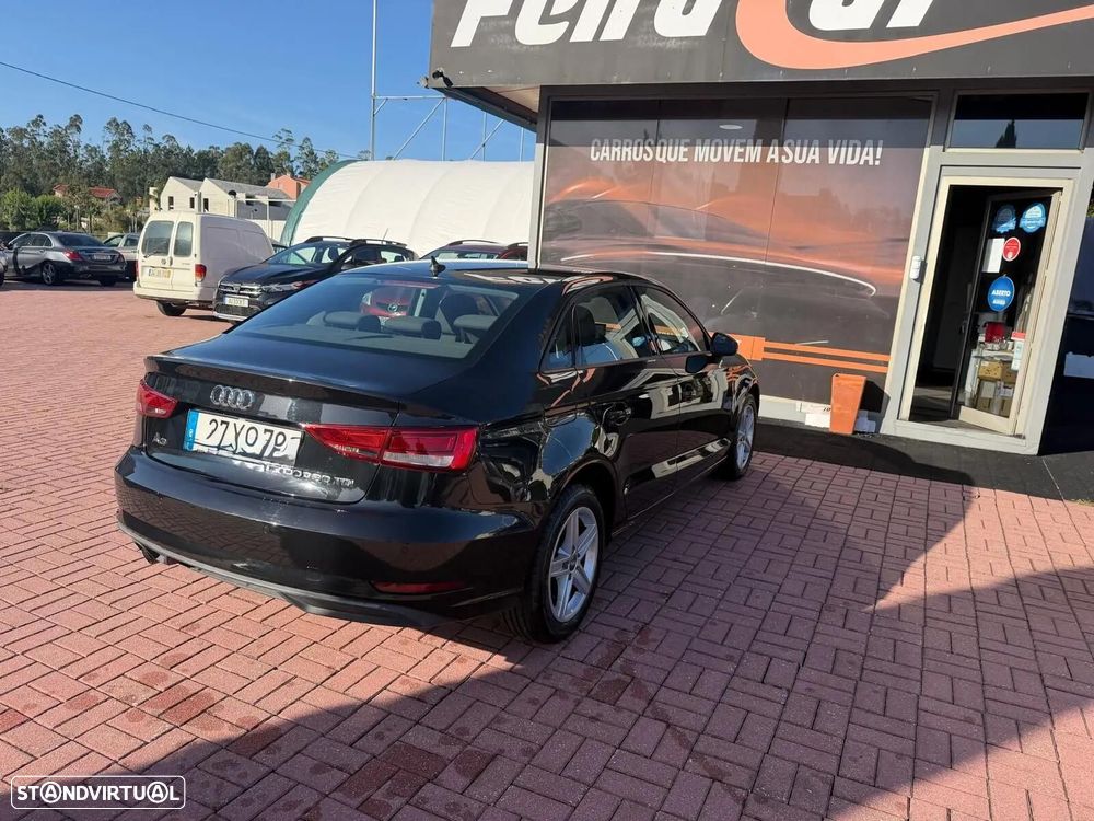 Audi A3 Limousine 30 TDI Design - 44