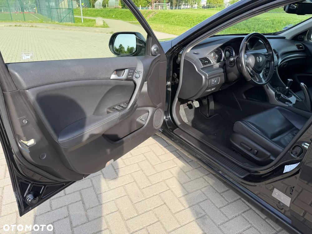 Honda Accord 2.0 Executive - 15